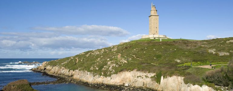 Torre de Hércules y playa de As Lapas Torre de Hércules y playa de As Lapas