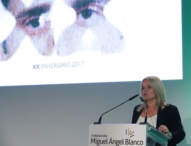 La hermana de Miguel Ángel Blanco, Marimar Blanco, durante su discurso. La hermana de Miguel Ángel Blanco, Marimar Blanco, durante su discurso.