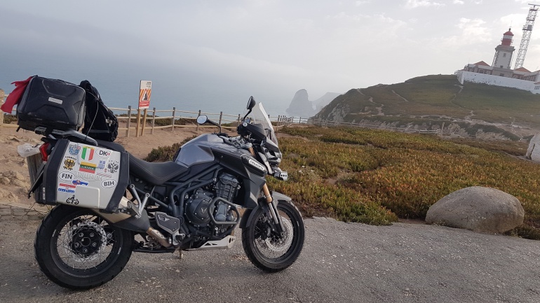 Cabo Da Roca, límite oeste de <Europa, la última de las cuatro esquinas. Objetivo cumplido. Cabo Da Roca, límite oeste de <Europa, la última de las cuatro esquinas. Objetivo cumplido.