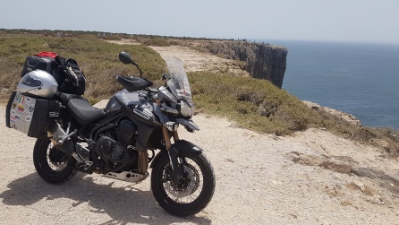 En el Cabo San Vicente y los acantilados que le rodean. En el Cabo San Vicente y los acantilados que le rodean.
