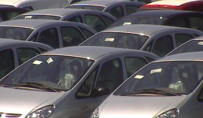 Desmantelada una trama en Móstoles y San Martín de Valdeiglesias que evadió 15.000 euros en compraventa de vehículos Desmantelada una trama en Móstoles y San Martín de Valdeiglesias que evadió 15.000 euros en compraventa de vehículos
