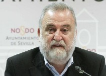 Antonio Rodrigo Torrijos solicita oficialmente el ingreso en IU