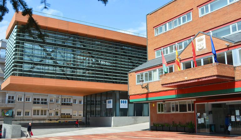 Fachada del Ayuntamiento de Alcorcón Fachada del Ayuntamiento de Alcorcón