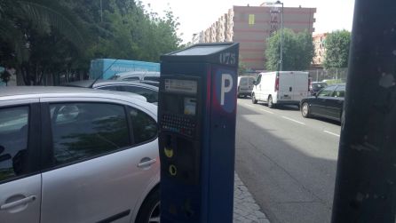 Uno de los parquímetros en la avenida de Andalucía Uno de los parquímetros en la avenida de Andalucía