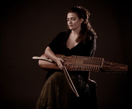 Ana Alcaide protagoniza el Concierto Central de la 45 Cita con la Música Folk 2017, el 26 de Agosto en la Plaza de Toros de Jódar Ana Alcaide protagoniza el Concierto Central de la 45 Cita con la Música Folk 2017, el 26 de Agosto en la Plaza de Toros de Jódar