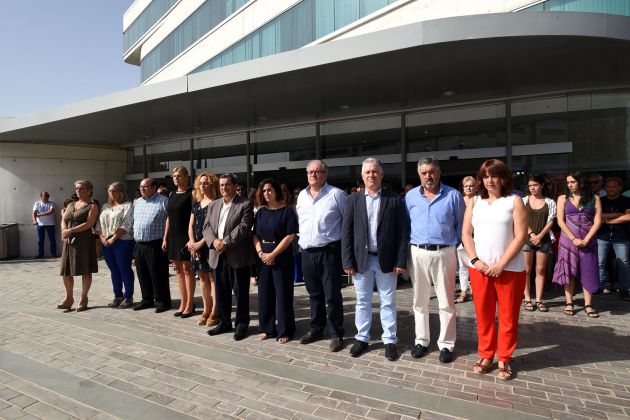 Concentración en la Diputación de Granada contra la violencia de género Concentración en la Diputación de Granada contra la violencia de género