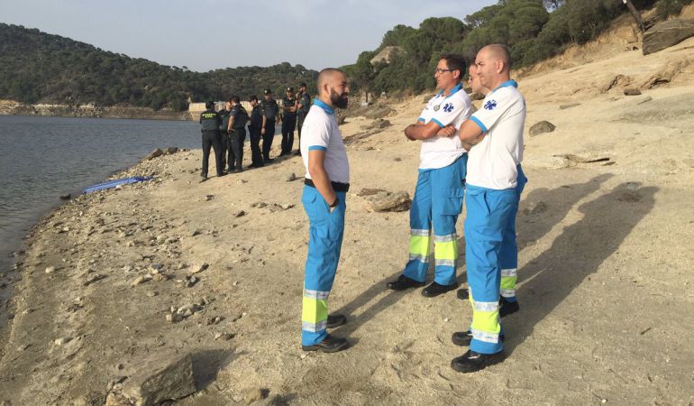 Sanitarios en la intervención en el Pantano de San Juan Sanitarios en la intervención en el Pantano de San Juan