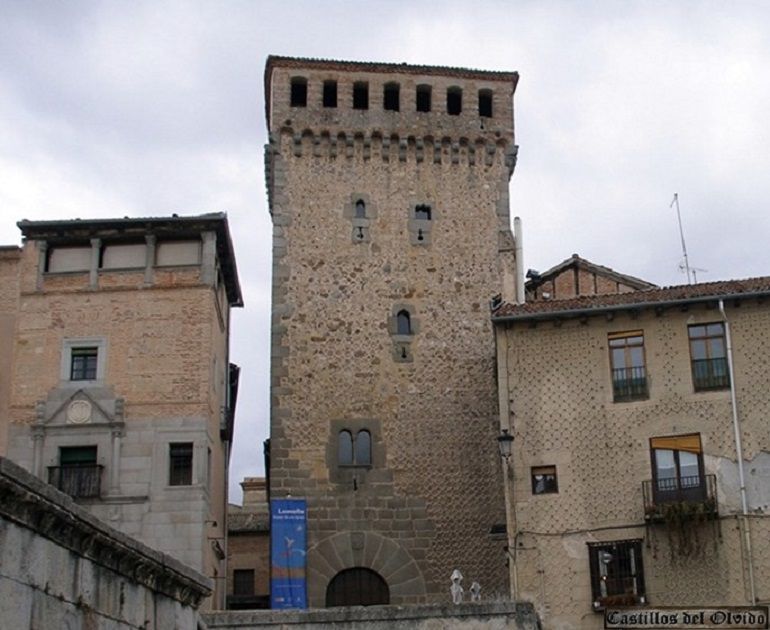 El 'Caso Naviocas' es el origen de la hipoteca que hasta hace unas semanas pesaba sobre el Torreón de Lozoya. El 'Caso Naviocas' es el origen de la hipoteca que hasta hace unas semanas pesaba sobre el Torreón de Lozoya.