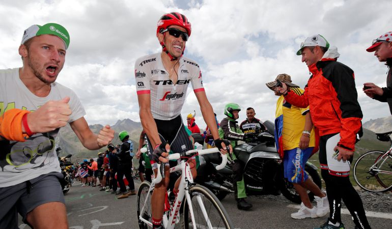 Alberto Contador durante la 17ª etapa entre La Mure y Serre-Chevalier, en la que recibió el premio a la combatividad Alberto Contador durante la 17ª etapa entre La Mure y Serre-Chevalier, en la que recibió el premio a la combatividad