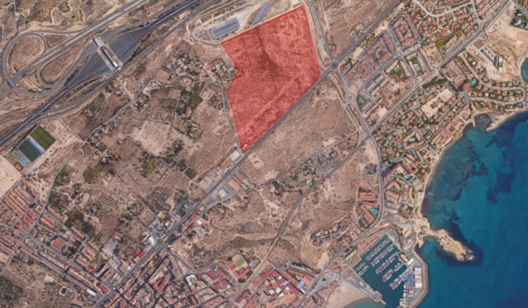 Imagen de los terrenos de El Campello donde podría instalarse IKEA. Imagen de los terrenos de El Campello donde podría instalarse IKEA.