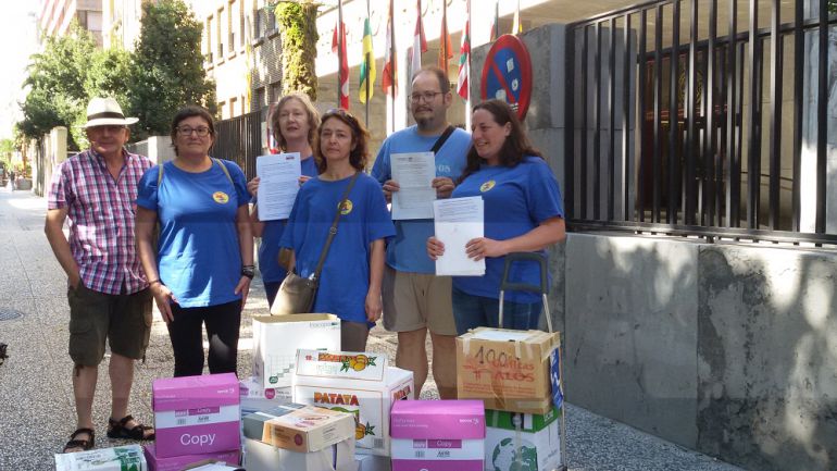 Entrega de las alegaciones en la Confederación Hidrográfica del Ebro Entrega de las alegaciones en la Confederación Hidrográfica del Ebro