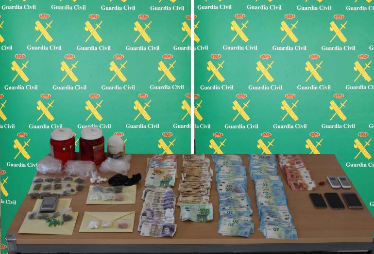 Nueve detenidos en la desarticulación de una red de drogas en Magaluf Nueve detenidos en la desarticulación de una red de drogas en Magaluf