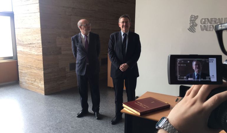 Ximo Puig antes de su intervención en el PROP Ximo Puig antes de su intervención en el PROP