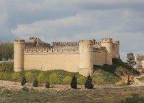 El Gobierno pierde dinero con la venta del castillo de Maqueda
