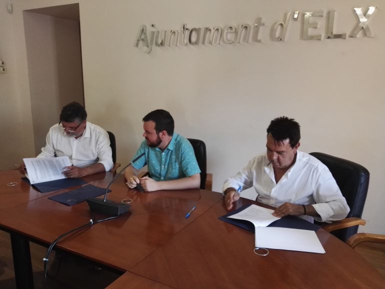 Firma del convenio entre ADR y Ayuntamiento Firma del convenio entre ADR y Ayuntamiento