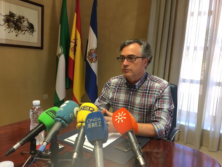 Juan Carlos Camas, director gerente de la Real Escuela Andaluza de Arte Ecuestre Juan Carlos Camas, director gerente de la Real Escuela Andaluza de Arte Ecuestre