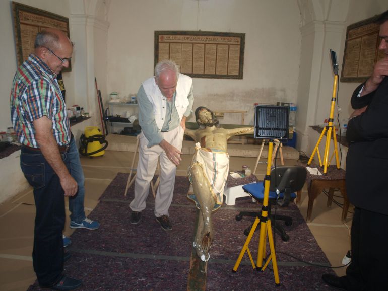 Restauración del Cristo del Amparo de Pedraza de Campos Restauración del Cristo del Amparo de Pedraza de Campos