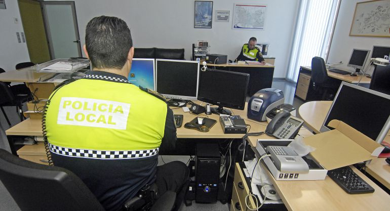 Agentes de la Policía Local Agentes de la Policía Local
