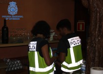Detenido el dueño de un bar de Palma por esclavizar a sus empleados con jornadas de hasta 17 horas