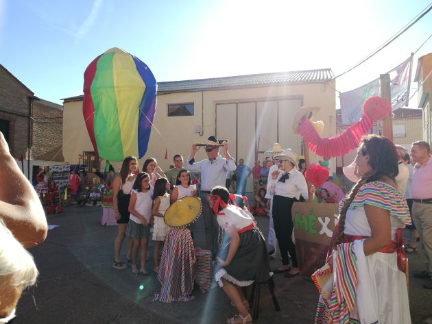 Fiesta de los Barrios Fiesta de los Barrios