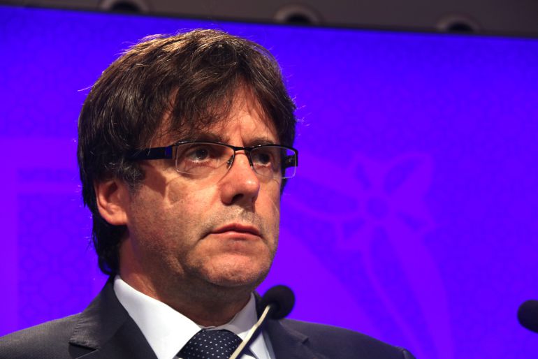 El president de la Generalitat, Carles Puigdemont, en su comparecencia ante la prensa la noche del 17 de agosto El president de la Generalitat, Carles Puigdemont, en su comparecencia ante la prensa la noche del 17 de agosto