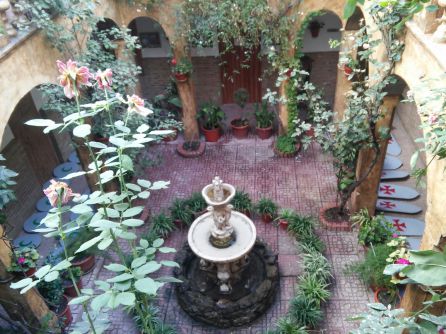 Patio interior dle ayuntamiento de Belemez de la Moraleda Patio interior dle ayuntamiento de Belemez de la Moraleda