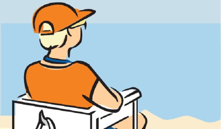 Los rescates en las playas asturianas aumentan, a pesar de ser un verano 'flojo' Los rescates en las playas asturianas aumentan, a pesar de ser un verano 'flojo'