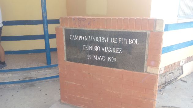 El complejo de Los Manantiales se denomina Dioniosio Álvarez en memoria del fundador de la Asociación Deportiva de este barrio. El complejo de Los Manantiales se denomina Dioniosio Álvarez en memoria del fundador de la Asociación Deportiva de este barrio.