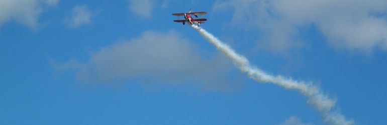 Camuñas recoge firmas para investigar las avionetas "antilluvia" Camuñas recoge firmas para investigar las avionetas "antilluvia"