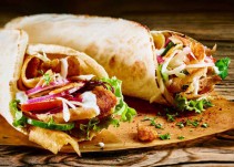 Móstoles prepara el kebab más grande de España para luchar contra la fibrosis quística