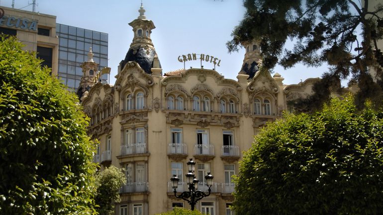 Un Gran Hotel... y centenario Un Gran Hotel... y centenario