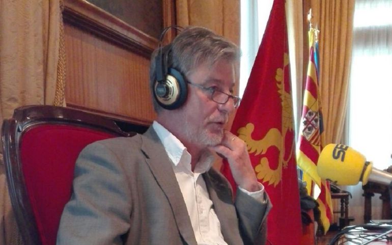 El alcalde de Zaragoza, Pedro Santisteve, en una imagen de archivo El alcalde de Zaragoza, Pedro Santisteve, en una imagen de archivo