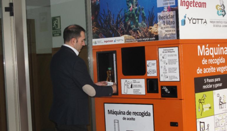 Ingeteam colabora en la recogida de aceite y se evita la contaminación de 150.000 litros de agua Ingeteam colabora en la recogida de aceite y se evita la contaminación de 150.000 litros de agua