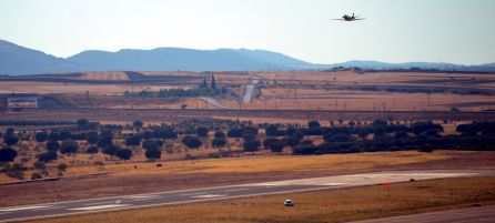 Cinco años después, un avión vuelve a aterrizar en Ciudad Real Cinco años después, un avión vuelve a aterrizar en Ciudad Real