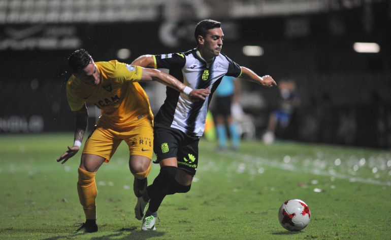 UCAM-Cartagena por el liderato y el Lorca Deportiva amenaza al inspirado Écija UCAM-Cartagena por el liderato y el Lorca Deportiva amenaza al inspirado Écija