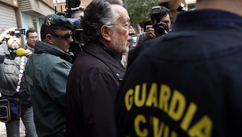 El exvicealcalde de Valencia Alfonso Grau tras el registro de su domicilio El exvicealcalde de Valencia Alfonso Grau tras el registro de su domicilio
