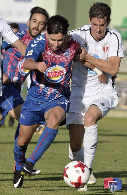 Fernán lo intentó en jugadas inividuales Fernán lo intentó en jugadas inividuales
