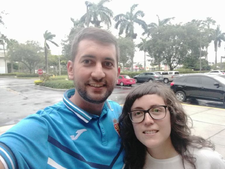 Luis Martínez y Thania Requena, atrapados en Miami Luis Martínez y Thania Requena, atrapados en Miami