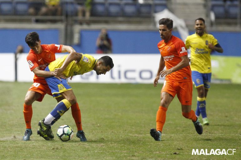 Convocatoria de la UD Las Palmas para jugar en La Rosaleda con el Málaga: Las Palmas viene sin Vitolo y Tana pero con Chichizola Convocatoria de la UD Las Palmas para jugar en La Rosaleda con el Málaga: Las Palmas viene sin Vitolo y Tana pero con Chichizola
