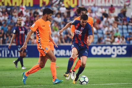 Gallar, en uno de sus primeros partidos con el Huesca Gallar, en uno de sus primeros partidos con el Huesca