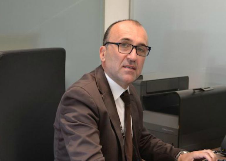 Javier Gómez, máximo responsable económico de La Liga, sobre el Málaga CF: Javier Gómez: "El Málaga puede recibir por encima de 50 millones de televisión" Javier Gómez, máximo responsable económico de La Liga, sobre el Málaga CF: Javier Gómez: "El Málaga puede recibir por encima de 50 millones de televisión"