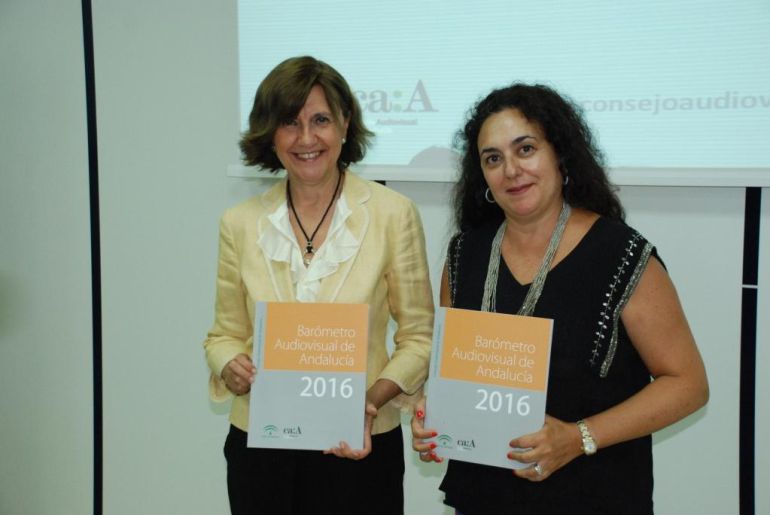 Emelina Fernández y Cristina Cruces Emelina Fernández y Cristina Cruces