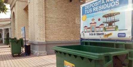 Así se limpia la Feria de Albacete Así se limpia la Feria de Albacete