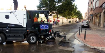 Así se limpia la Feria de Albacete Así se limpia la Feria de Albacete