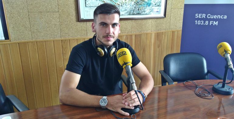 El delantero de la UB Conquense pasó por los micrófonos de la SER El delantero de la UB Conquense pasó por los micrófonos de la SER