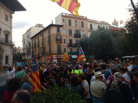 Concentraciones en Balears en apoyo a Cataluña y a favor de la independencia Concentraciones en Balears en apoyo a Cataluña y a favor de la independencia
