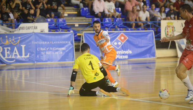 La eficacia de Magna tumba a ElPozo y Plásticos Romero doblega a Segovia La eficacia de Magna tumba a ElPozo y Plásticos Romero doblega a Segovia