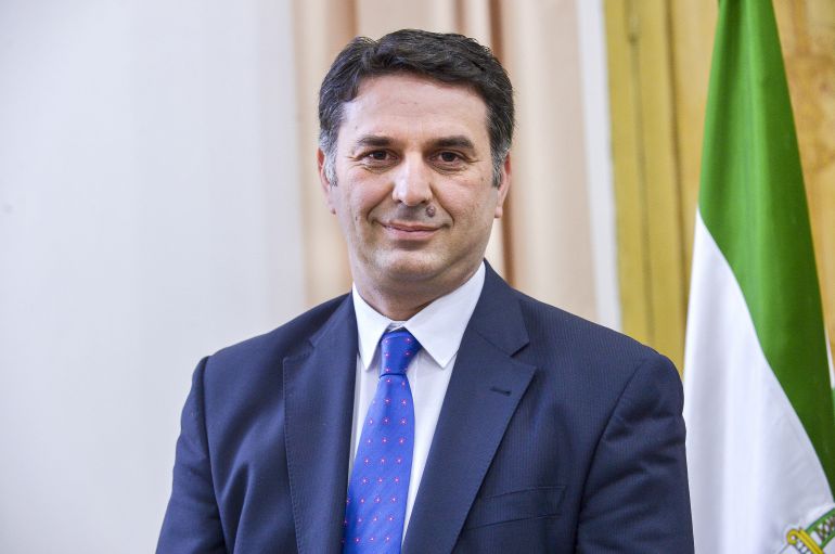 Primer plano del consejero de Turismo y Deporte de la Junta de Andalucía Primer plano del consejero de Turismo y Deporte de la Junta de Andalucía