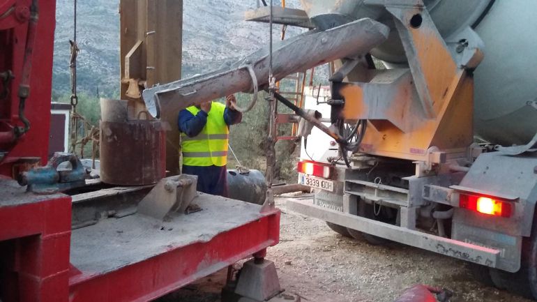 Obras en el pozo Corralet, Benigembla. Obras en el pozo Corralet, Benigembla.