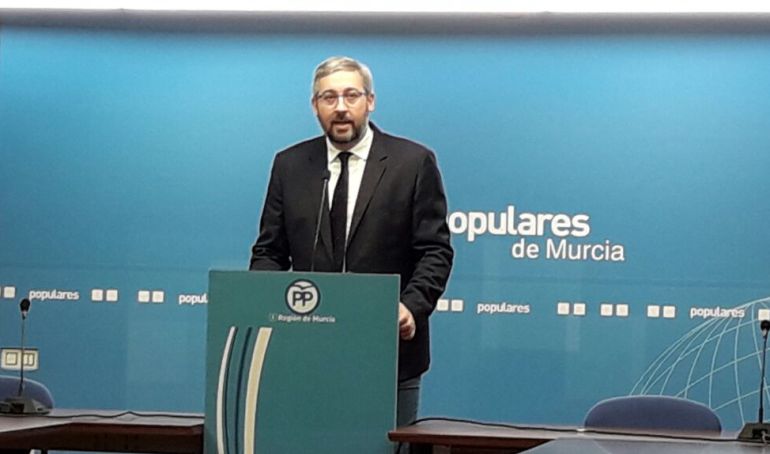 "A Sánchez no lo derrotan las urnas" "A Sánchez no lo derrotan las urnas"